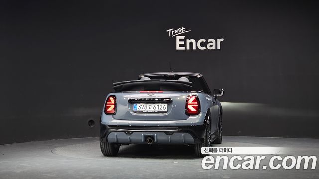 MINI Cooper S Convertible (IV) JCW 2026 — фото 4
