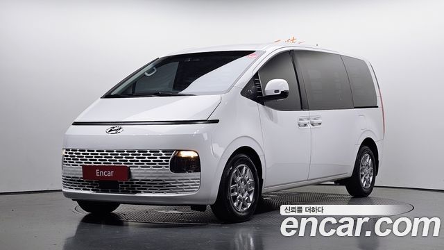 Hyundai Staria L3.5 Cargo 3-Seater Modern 2022 — фото 1