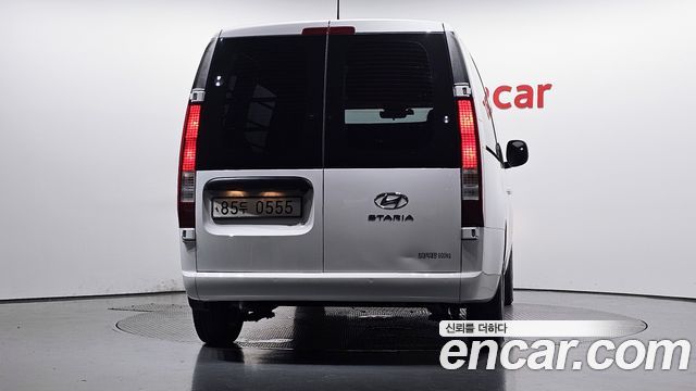 Hyundai Staria L3.5 Cargo 3-Seater Modern 2022 — фото 4