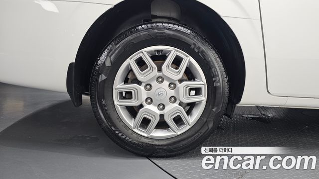Hyundai Staria L3.5 Cargo 3-Seater Modern 2022 — фото 5