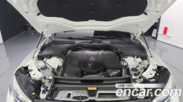 Mercedes-Benz GLC-Class (X254) GLC300 4MATIC AMG Line 2024 — фото 6