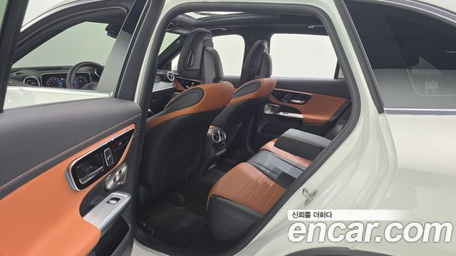 Mercedes-Benz GLC-Class (X254) GLC300 4MATIC AMG Line 2024 — фото 12