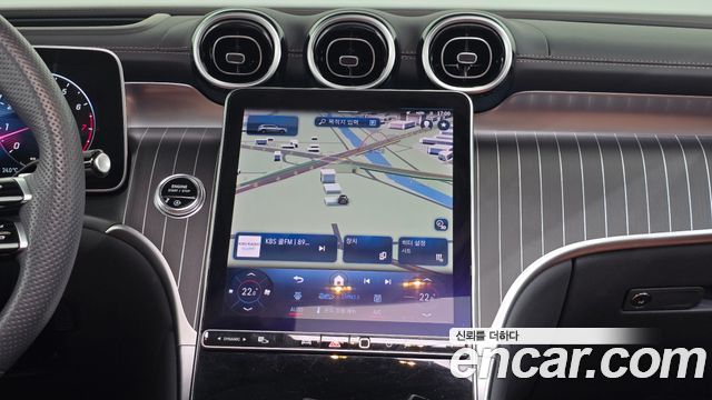 Mercedes-Benz GLC-Class (X254) GLC300 4MATIC AMG Line 2024 — фото 13