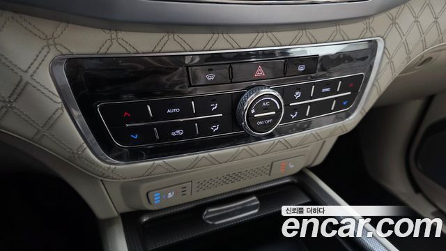 KG Mobility (SsangYong) Rexton Diesel 2.2 2WD Prestige 2023 — фото 16