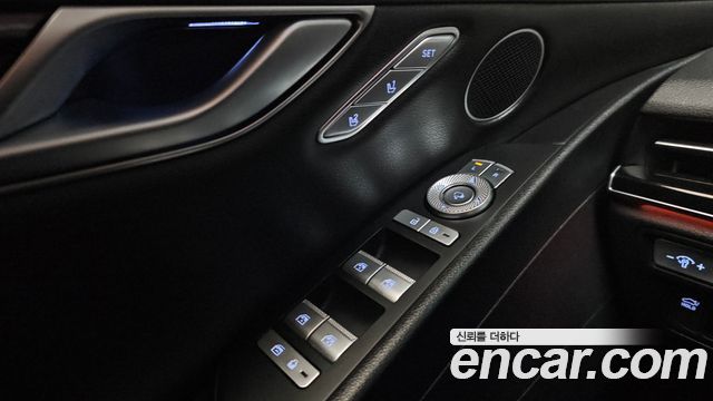 Genesis G80 (RG3) Gasoline 2.5 Turbo AWD 2022 — фото 32