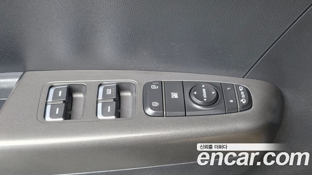 Kia Sportage The Bold Diesel 2.0 2WD Prestige 2019 — фото 11