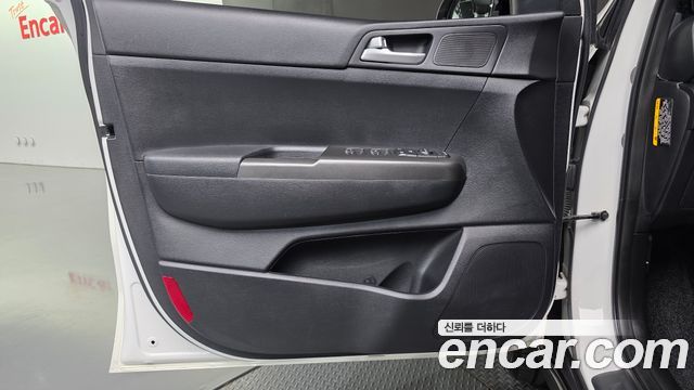 Kia Sportage The Bold Diesel 2.0 2WD Prestige 2019 — фото 24