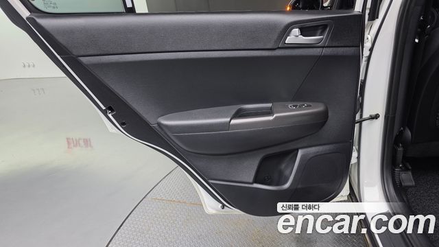 Kia Sportage The Bold Diesel 2.0 2WD Prestige 2019 — фото 25