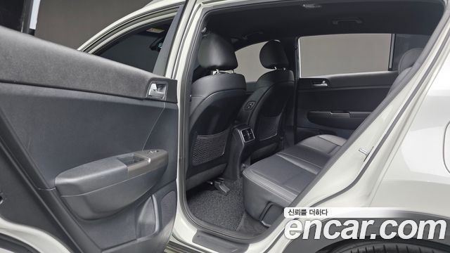 Kia Sportage The Bold Diesel 2.0 2WD Prestige 2019 — фото 27