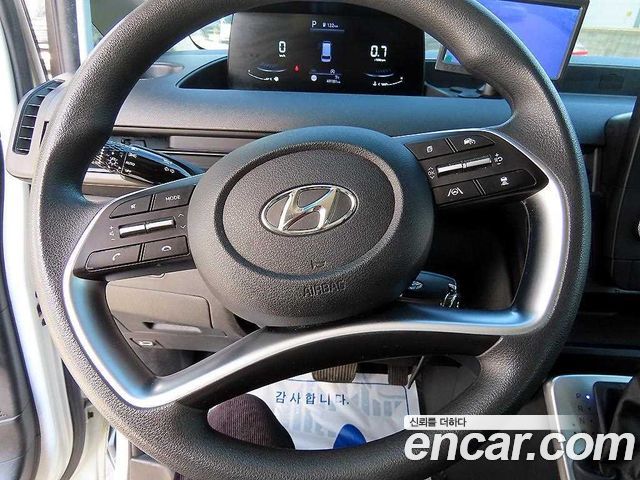 Hyundai Staria Cargo 5-Seater Smart 2023 — фото 8