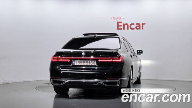 BMW 7 Series (G11) 750Li xDrive Design Pure Excellence 2020 — фото 4