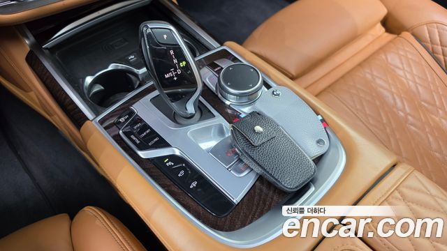 BMW 7 Series (G11) 750Li xDrive Design Pure Excellence 2020 — фото 9