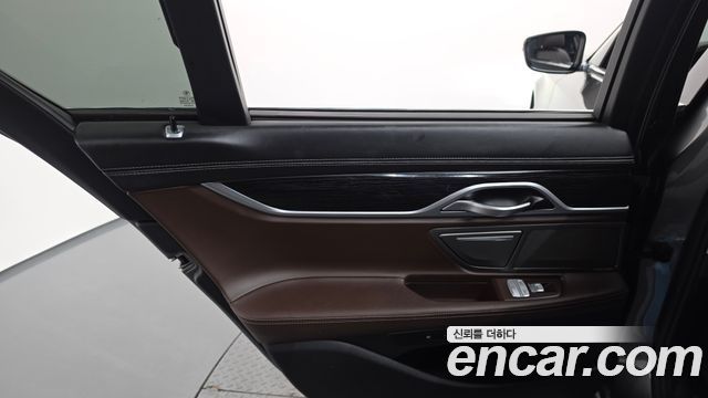 BMW 7 Series (G11) 730d xDrive M Sport 2018 — фото 25