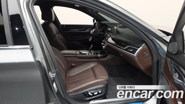 BMW 7 Series (G11) 730d xDrive M Sport 2018 — фото 26