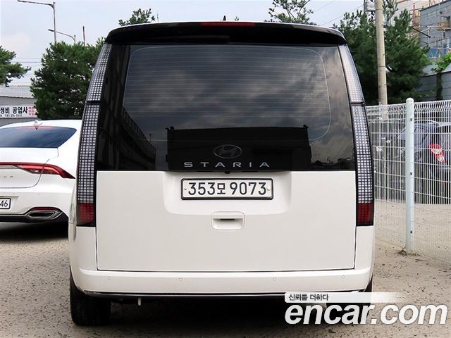 Hyundai Staria L3.5 Lounge 7-Seater Mobility 2025 — фото 4