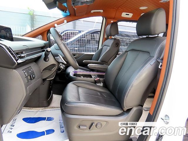 Hyundai Staria L3.5 Lounge 7-Seater Mobility 2025 — фото 5