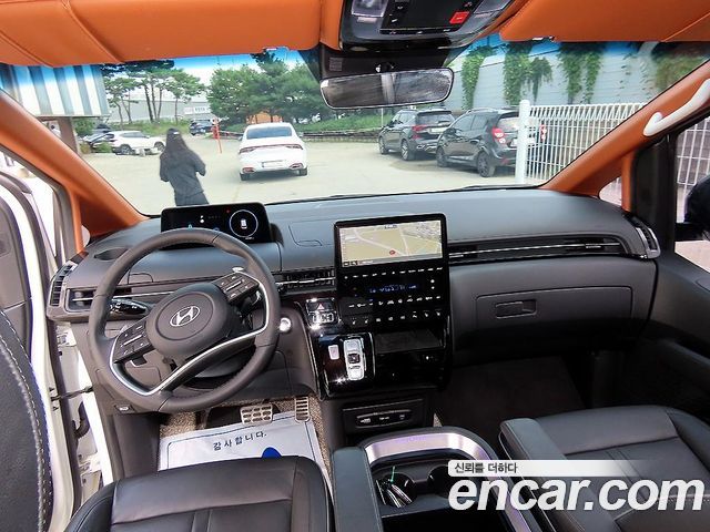 Hyundai Staria L3.5 Lounge 7-Seater Mobility 2025 — фото 9