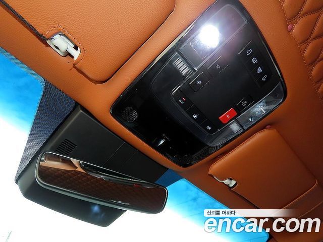 Hyundai Staria L3.5 Lounge 7-Seater Mobility 2025 — фото 20