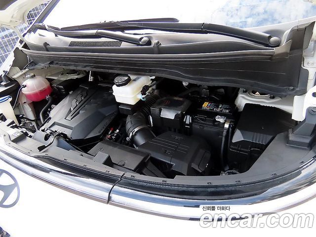 Hyundai Staria L3.5 Lounge 7-Seater Mobility 2025 — фото 23
