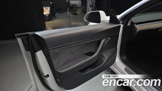 Tesla Model 3 Long Range AWD 2020 — фото 24