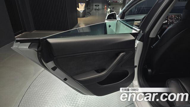 Tesla Model 3 Long Range AWD 2020 — фото 25
