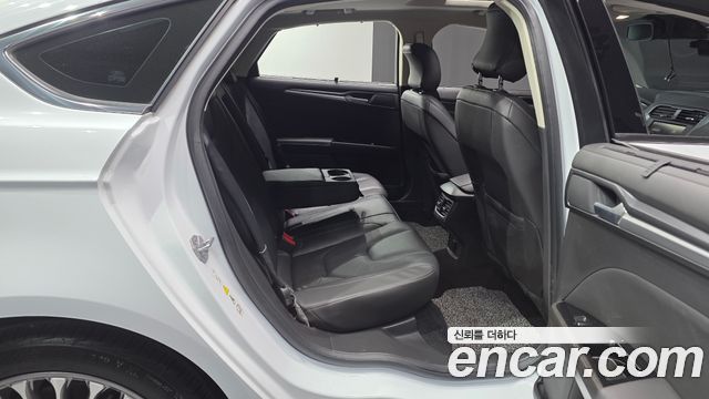Ford Mondeo (IV) 2.0 Titanium 2016 — фото 12