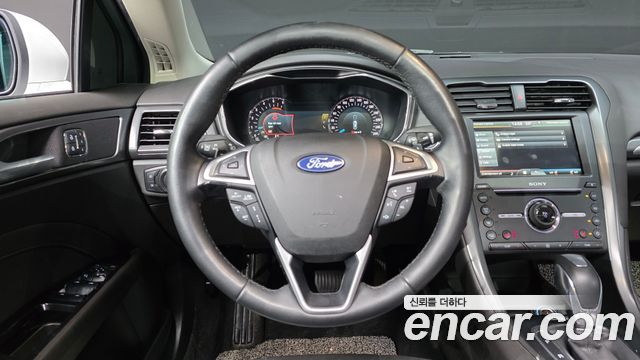 Ford Mondeo (IV) 2.0 Titanium 2016 — фото 14