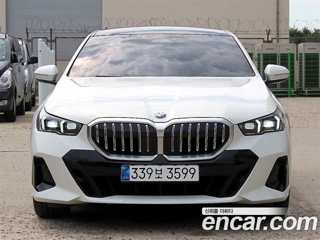 BMW 5 Series (G60) 520i M Sport
