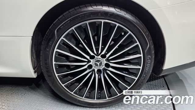 Mercedes-Benz CLE-Class (C236) CLE200 Coupe 2024 — фото 21