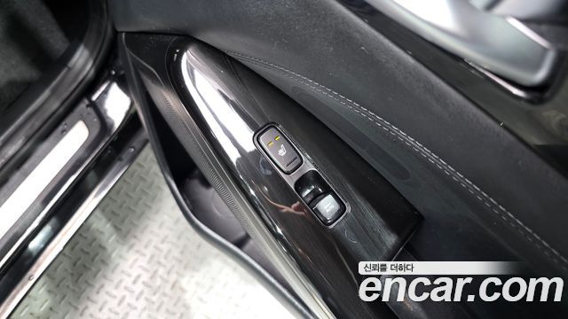 Kia K7 Premier 2.5 GDI Noblesse 2020 — фото 29