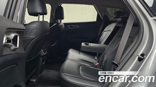 Kia Sportage (V) Diesel 2.0 2WD Prestige 2023 — фото 12