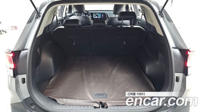 Kia Sportage (V) Diesel 2.0 2WD Prestige 2023 — фото 20