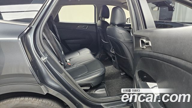 Kia Sportage (V) Diesel 2.0 2WD Prestige 2022 — фото 11