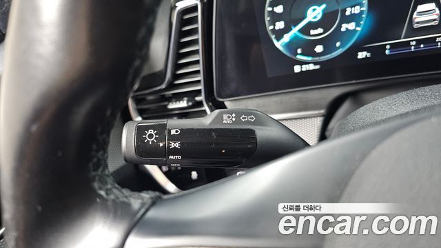 Kia Sportage (V) Diesel 2.0 2WD Prestige 2022 — фото 19
