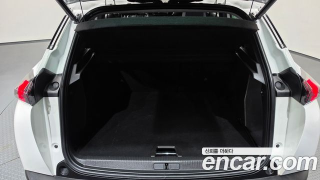 Peugeot 2008 (II) 1.5 BlueHDi Allure 2021 — фото 18