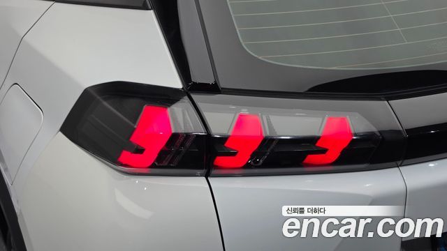 Peugeot 2008 (II) 1.5 BlueHDi Allure 2021 — фото 23