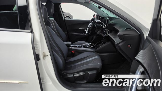 Peugeot 2008 (II) 1.5 BlueHDi Allure 2021 — фото 26