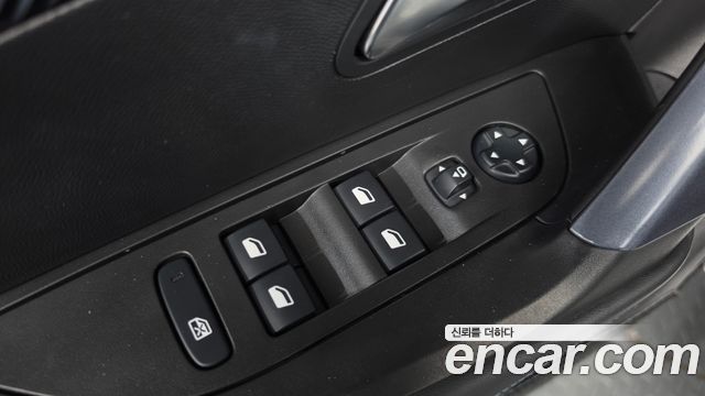 Peugeot 2008 (II) 1.5 BlueHDi Allure 2021 — фото 27