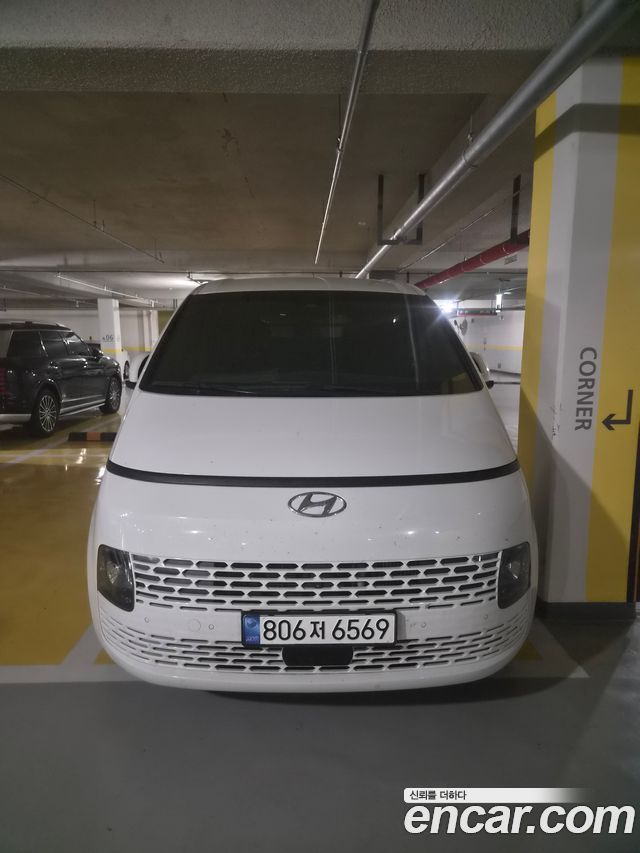 Hyundai Staria Cargo 5-Seater Modern 2023 — фото 3