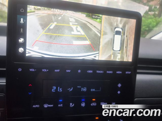 Hyundai Staria Cargo 5-Seater Modern 2023 — фото 23
