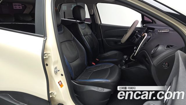 Renault Korea QM3 LE 2018 — фото 11