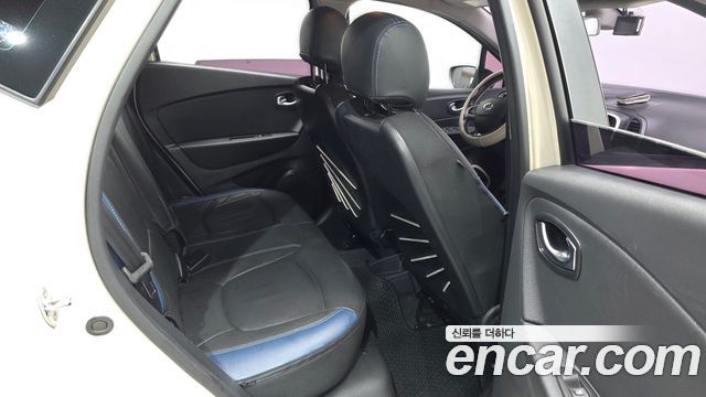 Renault Korea QM3 LE 2018 — фото 12