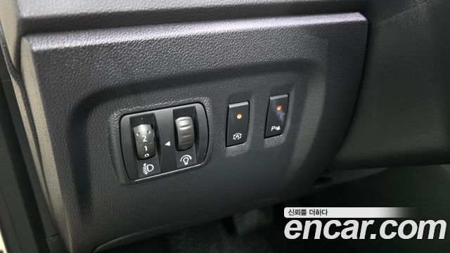 Renault Korea QM3 LE 2018 — фото 18