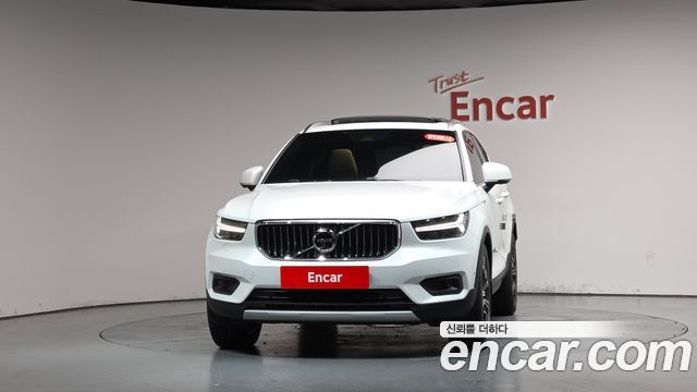 Volvo XC40 T4 Inscription 2019 — фото 3