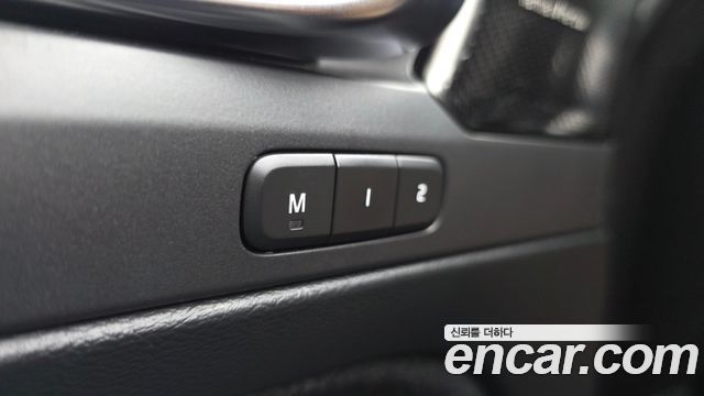 Volvo XC40 T4 Inscription 2019 — фото 27