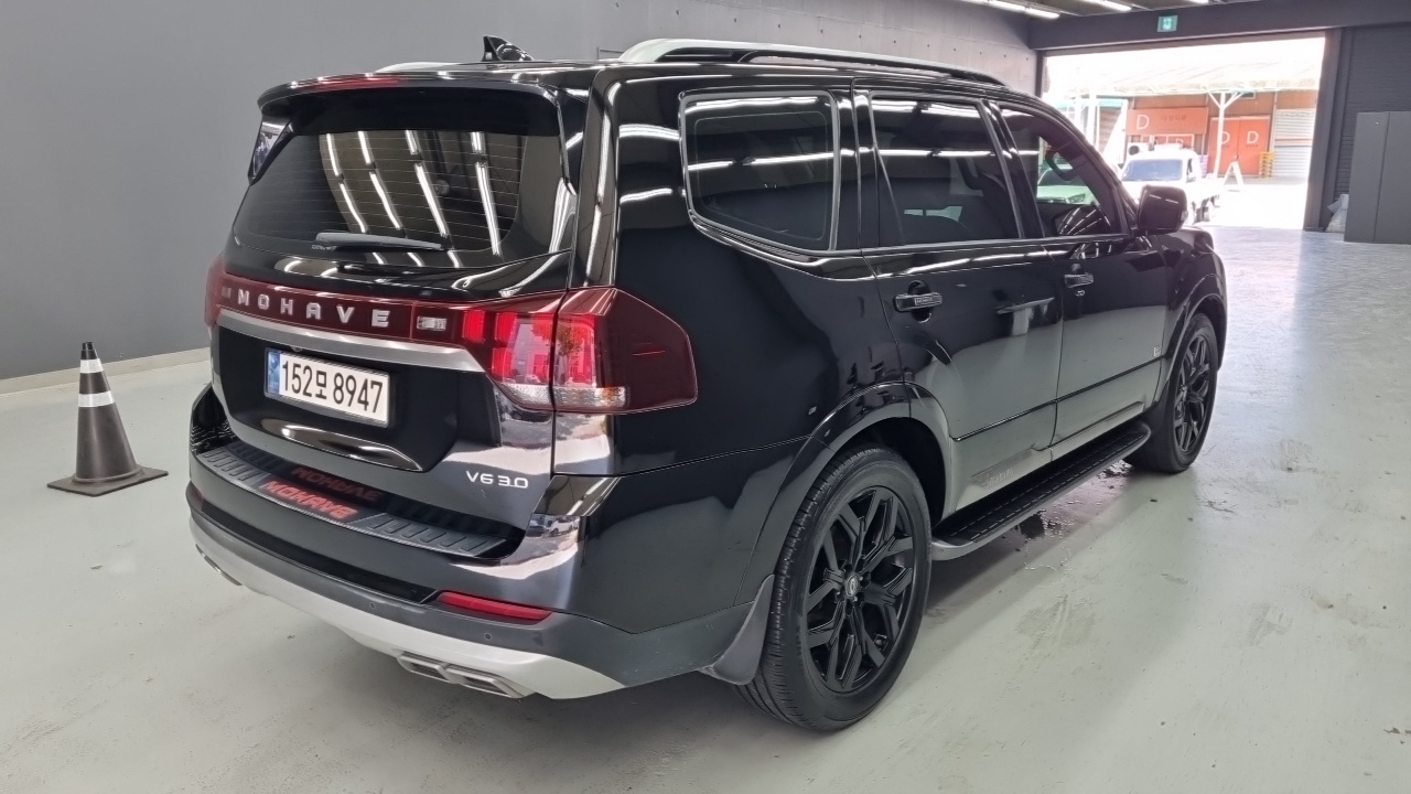 Kia Mohave The Master Diesel 3.0 4WD 7-Seater Masters Gravity 2021 — фото 2