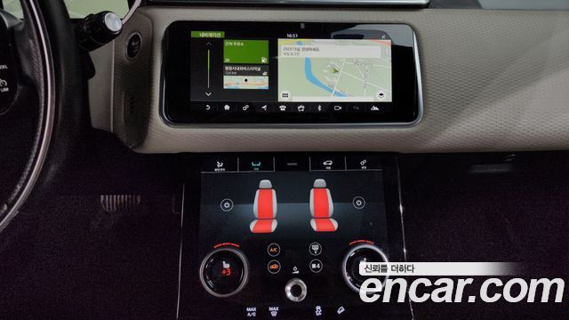 Land Rover Range Rover Velar 3.0 D300 R-Dynamic SE 2018 — фото 13