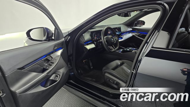 BMW 5 Series (G60) 520i M Sport 2025 — фото 10