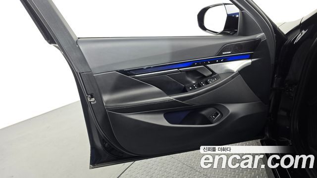 BMW 5 Series (G60) 520i M Sport 2025 — фото 24