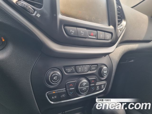 Jeep Cherokee (KL) 2.2 Diesel Limited 4WD 2017 — фото 10